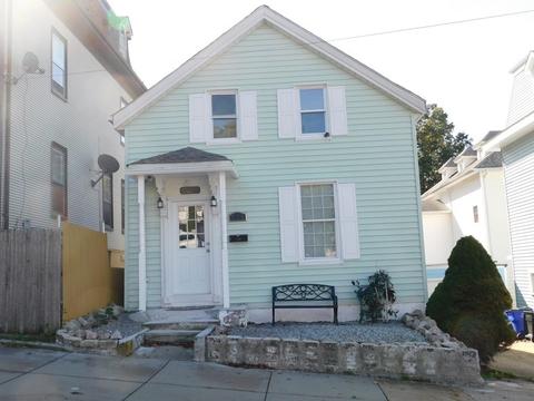 329 Walnut St, Fall River, MA 02720 photo 1
