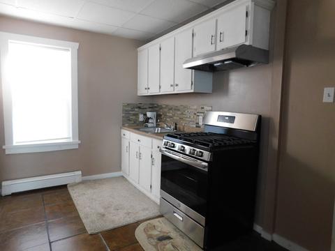 329 Walnut St, Fall River, MA 02720 photo 7