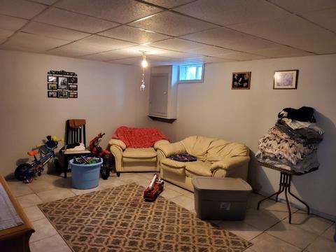 166 Oak Grove Ave, Fall River, MA 02723 photo 8