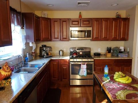 166 Oak Grove Ave, Fall River, MA 02723 photo 4