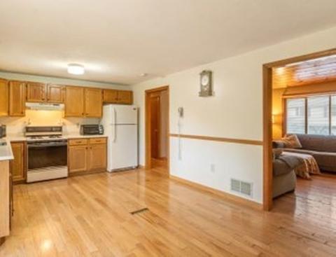 7 Rogers St, Randolph, MA 02368 photo 5