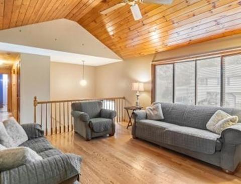 7 Rogers St, Randolph, MA 02368 photo 3