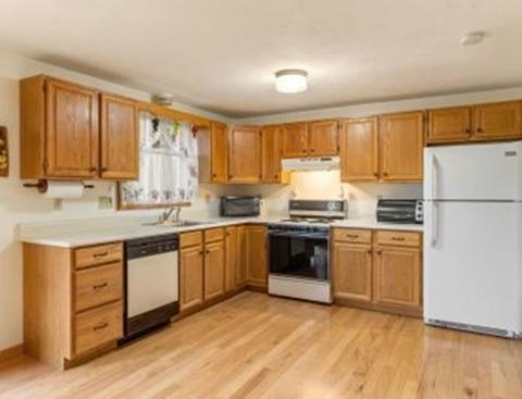 7 Rogers St, Randolph, MA 02368 photo 2