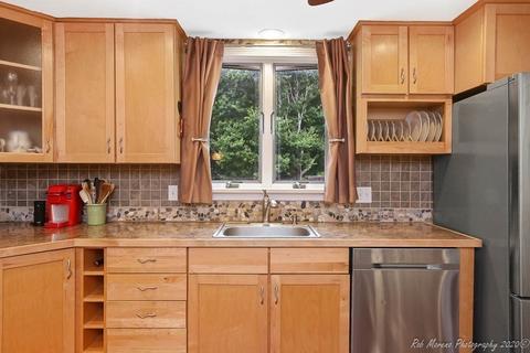 14 Ardmore Dr, Danvers, MA 01923 photo 12