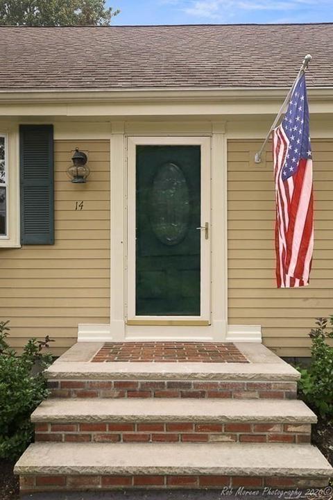 14 Ardmore Dr, Danvers, MA 01923 photo 2