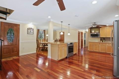 14 Ardmore Dr, Danvers, MA 01923 photo 8