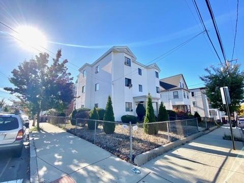 71 Chestnut St, Everett, MA 02149 photo 3