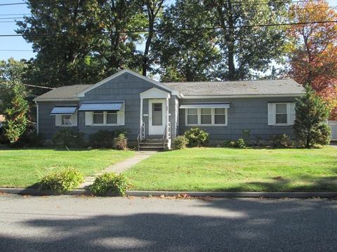 89 Ann St, Chicopee, MA 01020 photo 2