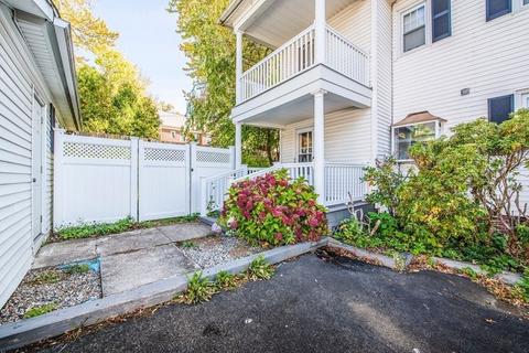 70 Chapin Ter, Springfield, MA 01107 photo 5