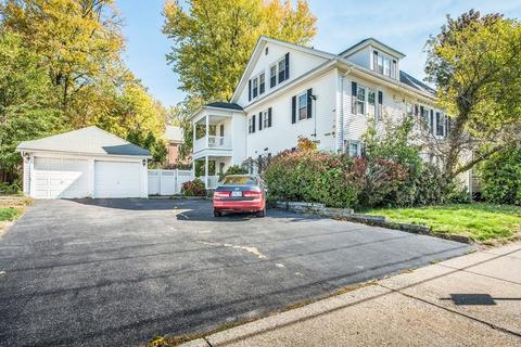 70 Chapin Ter, Springfield, MA 01107 photo 4