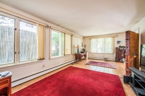 70 Chapin Ter, Springfield, MA 01107 photo 11