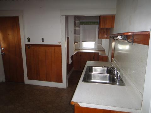 27 Howes St, Springfield, MA 01118 photo 15