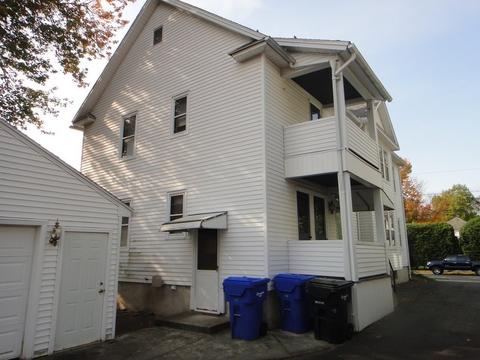 27 Howes St, Springfield, MA 01118 photo 4