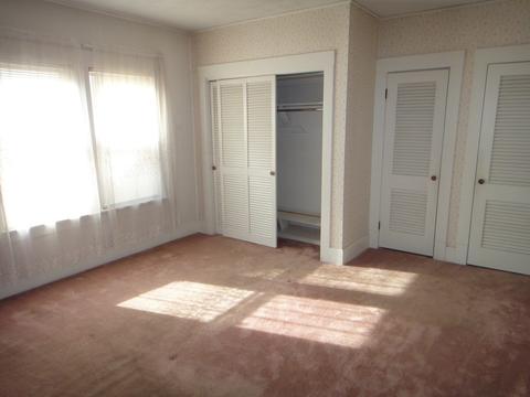 27 Howes St, Springfield, MA 01118 photo 9