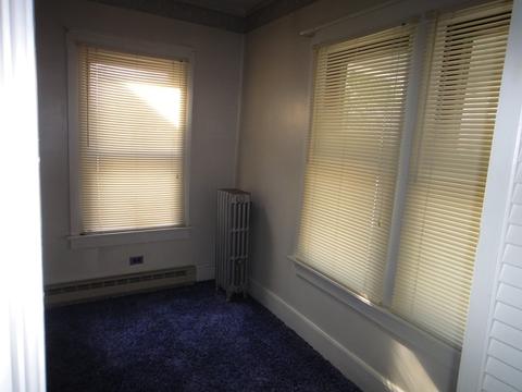 27 Howes St, Springfield, MA 01118 photo 7