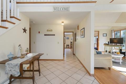 41 Surf Dr, Mashpee, MA 02649 photo 4