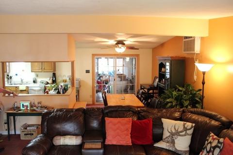 8 Evergreen Dr, Webster, MA 01570 photo 5
