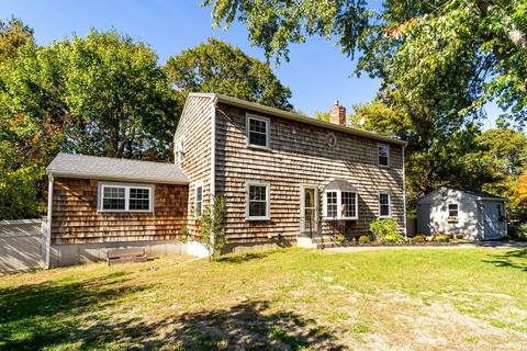 25 Willard St, Wareham, MA 02571 photo 1