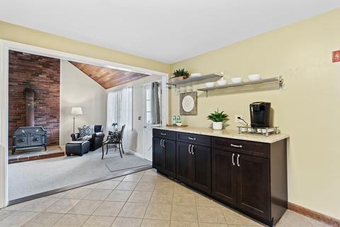 28 Douglas Rd, Dracut, MA 01826 photo 8
