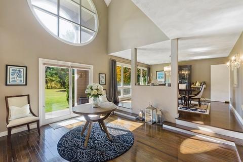 39 Strawberry Hill Rd, Acton, MA 01720 photo 4