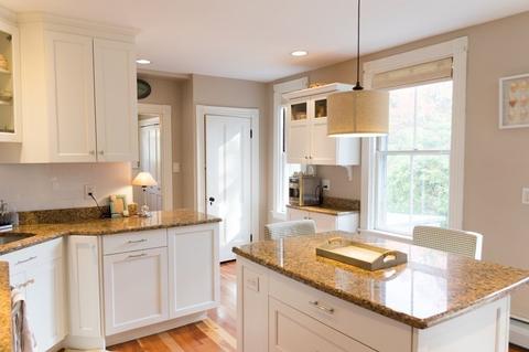 64 Beach St, Marblehead, MA 01945 photo 7