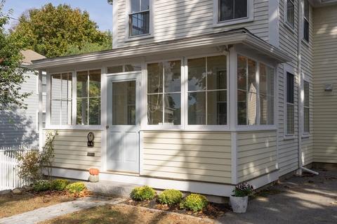 64 Beach St, Marblehead, MA 01945 photo 5