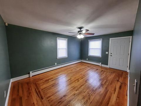 549 Dwelly St, Fall River, MA 02724 photo 3
