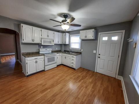 549 Dwelly St, Fall River, MA 02724 photo 5