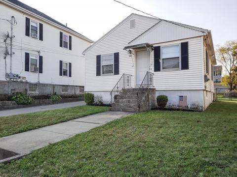 549 Dwelly St, Fall River, MA 02724 photo 1