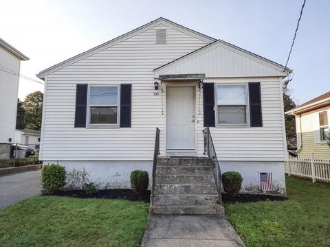549 Dwelly St, Fall River, MA 02724 photo 2