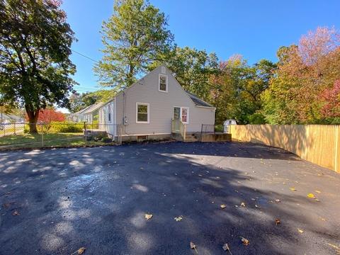 72 Midway St, Springfield, MA 01151 photo 2