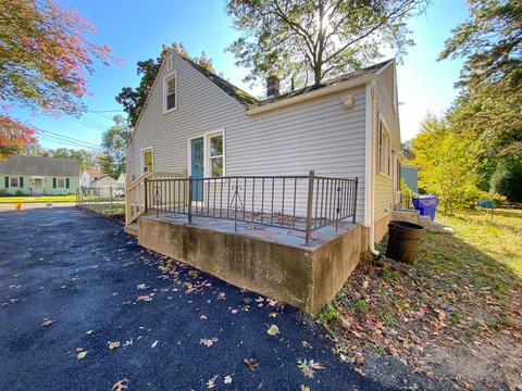 72 Midway St, Springfield, MA 01151 photo 26