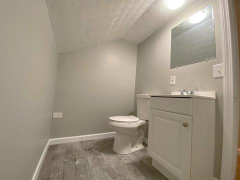72 Midway St, Springfield, MA 01151 photo 15