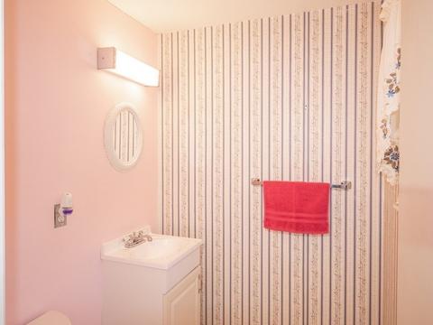 34 Warebrook Vlg, Ware, MA 01082 photo 16