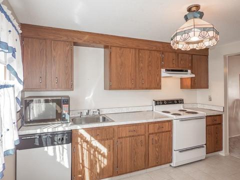 34 Warebrook Vlg, Ware, MA 01082 photo 3