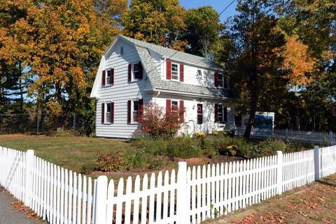 5 Robert Rd, Marblehead, MA 01945 photo 2