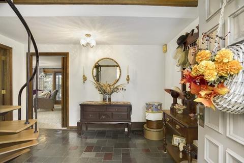 12 Audubon Rd, Reading, MA 01867 photo 4