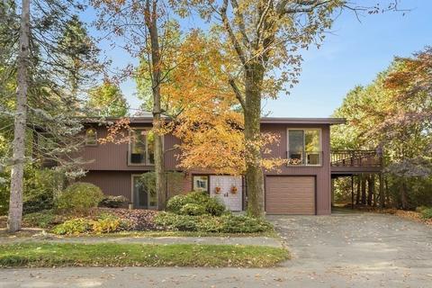 12 Audubon Rd, Reading, MA 01867 photo 1