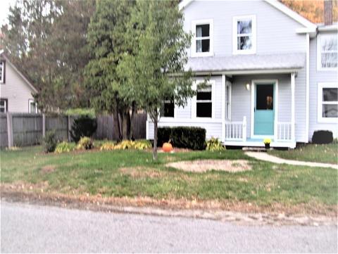 38 Euclid St, Athol, MA 01331 photo 3