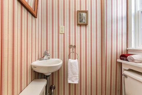 33 Park Ave, Needham, MA 02494 photo 16