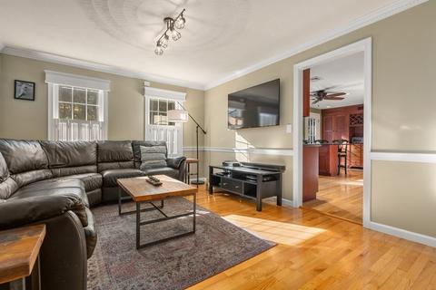 8 Cadman Rd, Mendon, MA 01756 photo 11