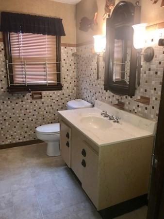 129 El Paso St, Springfield, MA 01104 photo 12