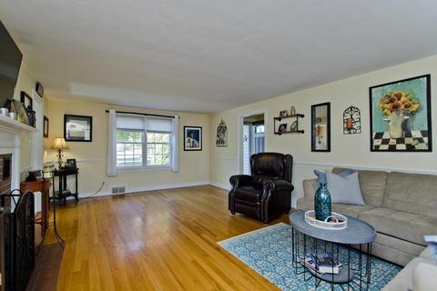 341 Gillette Ave, Springfield, MA 01118 photo 10