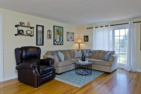 341 Gillette Ave, Springfield, MA 01118 photo 7