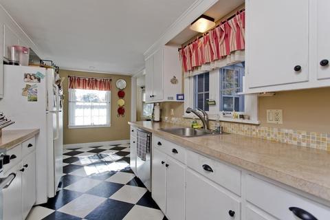 341 Gillette Ave, Springfield, MA 01118 photo 18