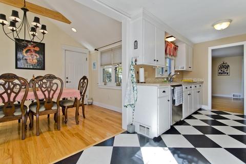 341 Gillette Ave, Springfield, MA 01118 photo 16