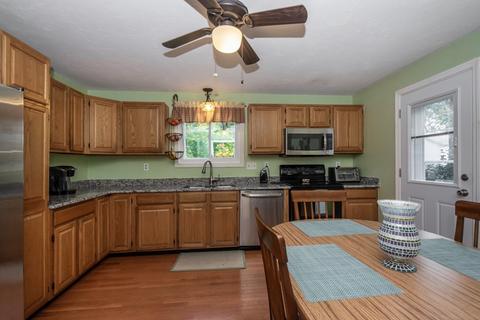 367 Thompson Rd, Webster, MA 01570 photo 11