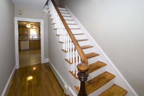 64 Bridge St, Beverly, MA 01915 photo 18