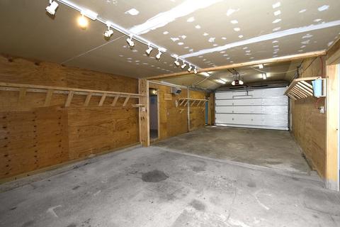 64 Bridge St, Beverly, MA 01915 photo 26