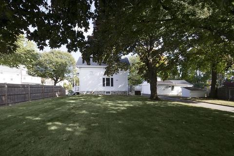64 Bridge St, Beverly, MA 01915 photo 6